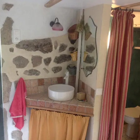 Rural Insolite Le Petit Cabanon Dom wakacyjny *
